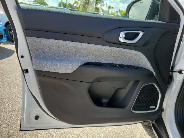 New 2026 Jeep Compass Latitude AWD/4WD image 15