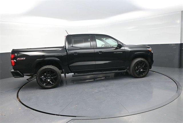 Used 2025 Chevrolet Colorado Z71 w/ Technology Package image 8
