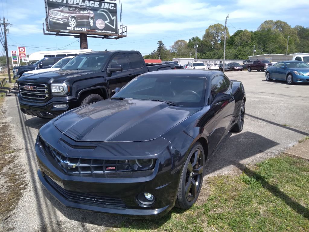 Used 2010 Chevrolet Camaro SS w/ RS Package image 4