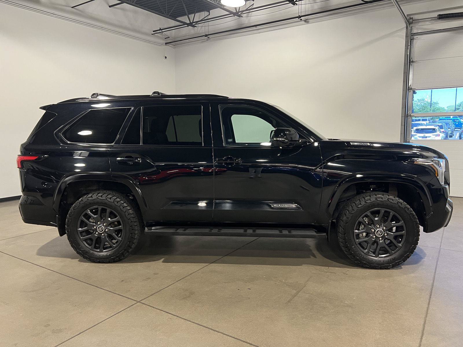 Used 2023 Toyota Sequoia Platinum AWD/4WD image 2
