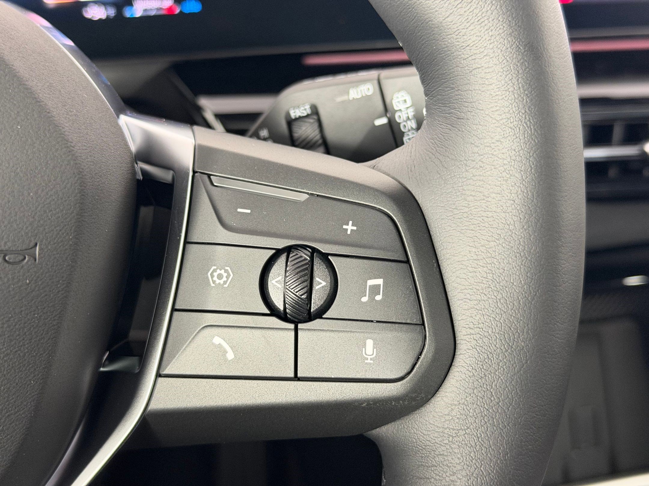 Used 2026 BMW X1 xDrive28i w/ Technology Package image 26