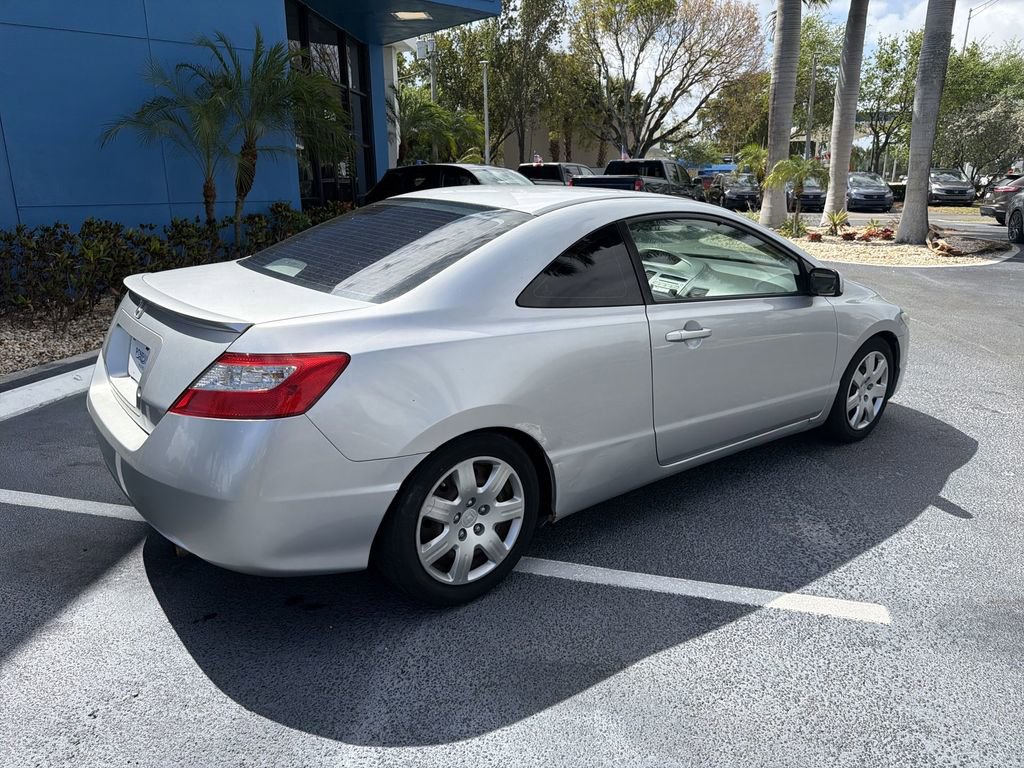 Used 2011 Honda Civic LX image 4
