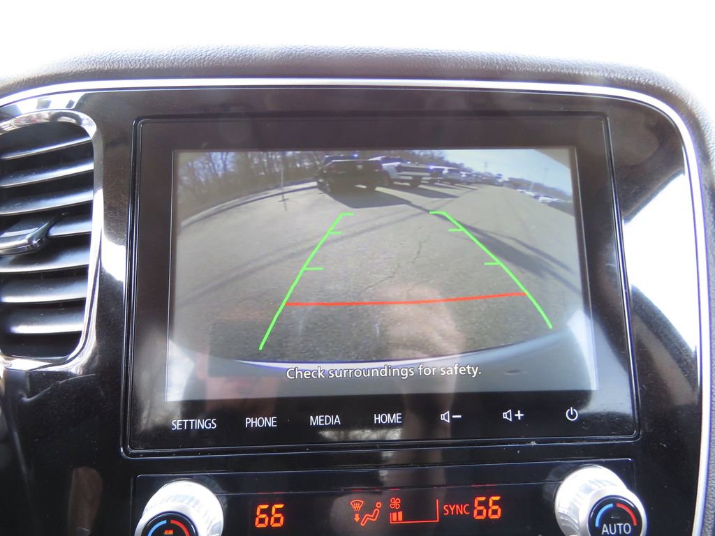 Used 2020 Mitsubishi Outlander SEL image 25