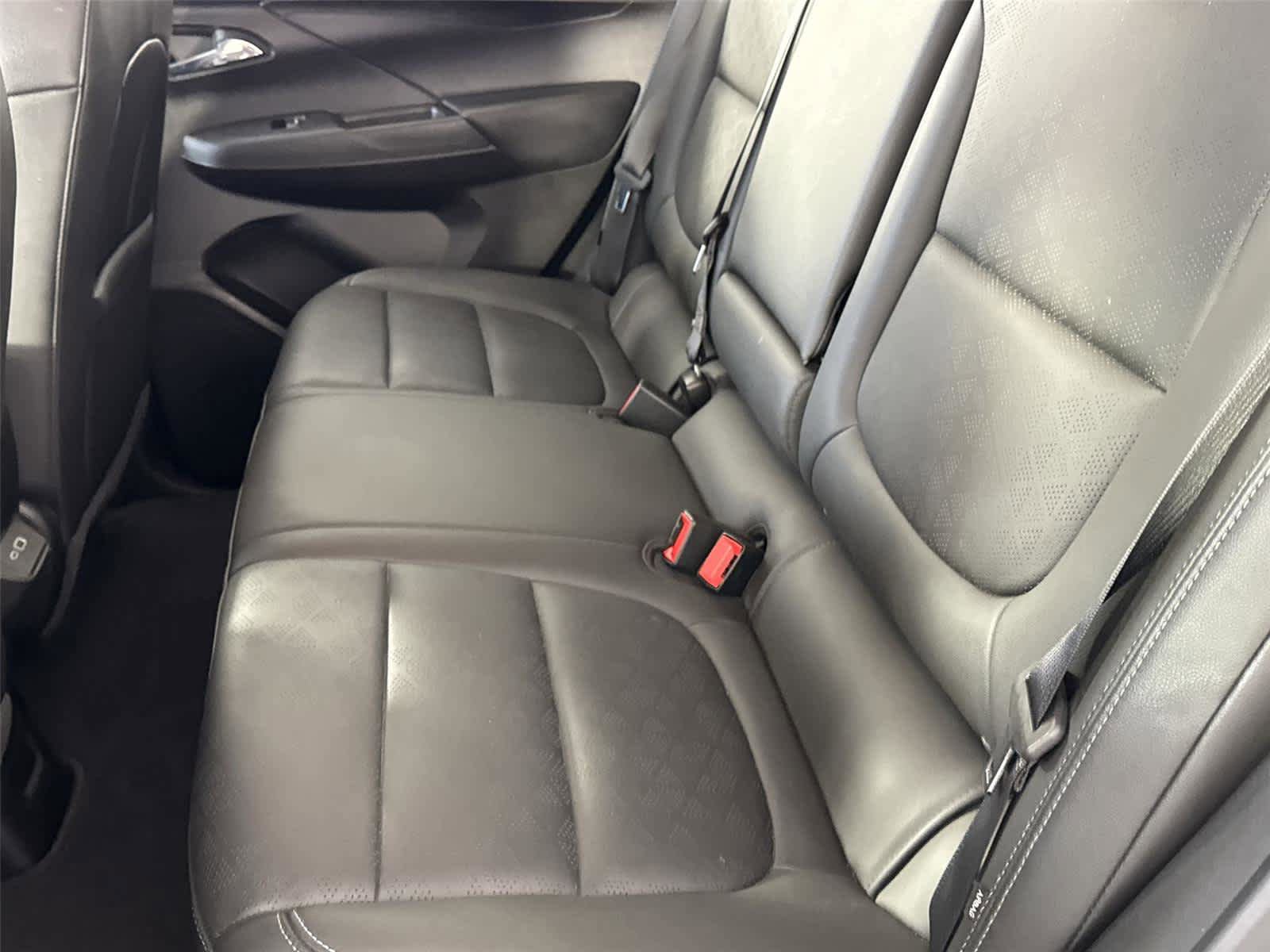 Used 2023 Chevrolet Bolt LT w/ Infotainment Package FWD image 12