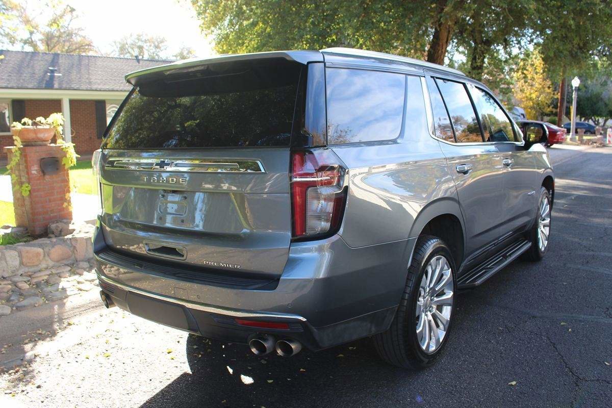 Used 2021 Chevrolet Tahoe Premier w/ Premium Package image 6