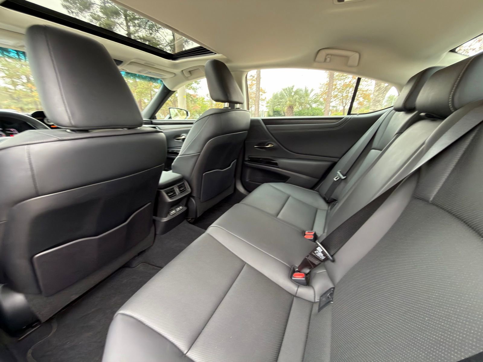 Used 2023 Lexus ES 350 350 image 14