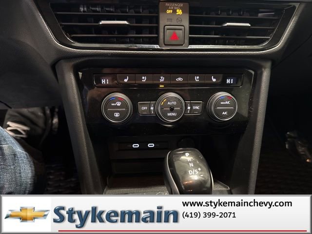 Used 2022 Volkswagen Taos SEL image 38