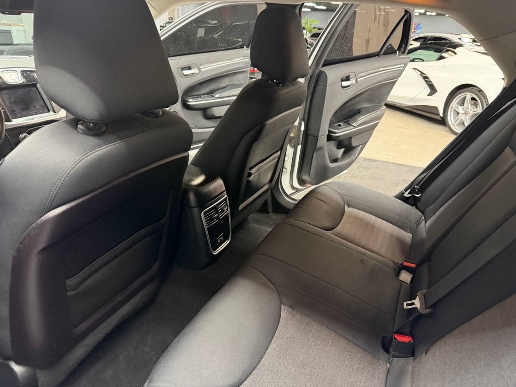 Used 2019 Chrysler 300 Touring w/ Sport Appearance Package RWD image 37
