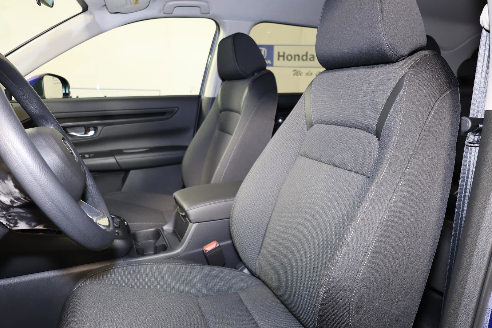 Used 2025 Honda CR-V LX image 21