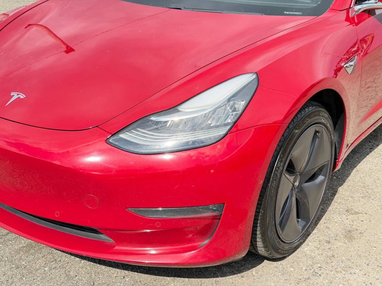 Used 2018 Tesla Model 3 Long Range image 9