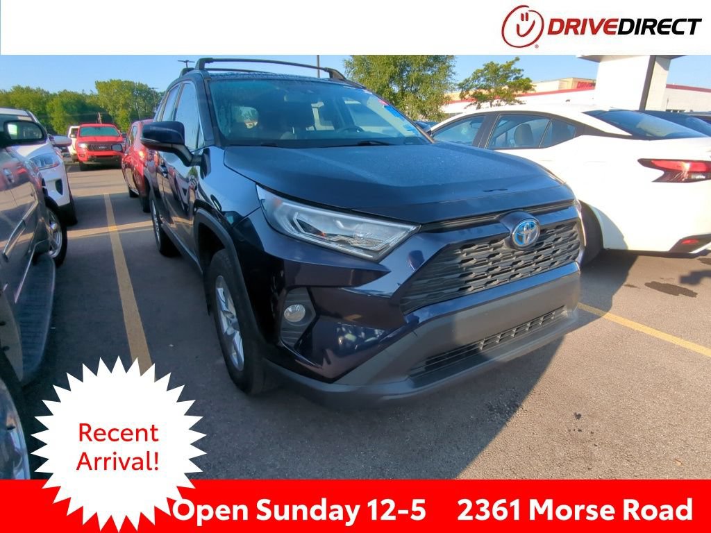 Used 2021 Toyota RAV4 XLE w/ XLE Grade Weather Package