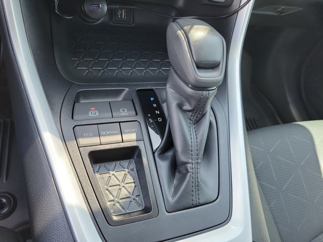 Used 2025 Toyota RAV4 XLE w/ Convenience Package FWD image 35