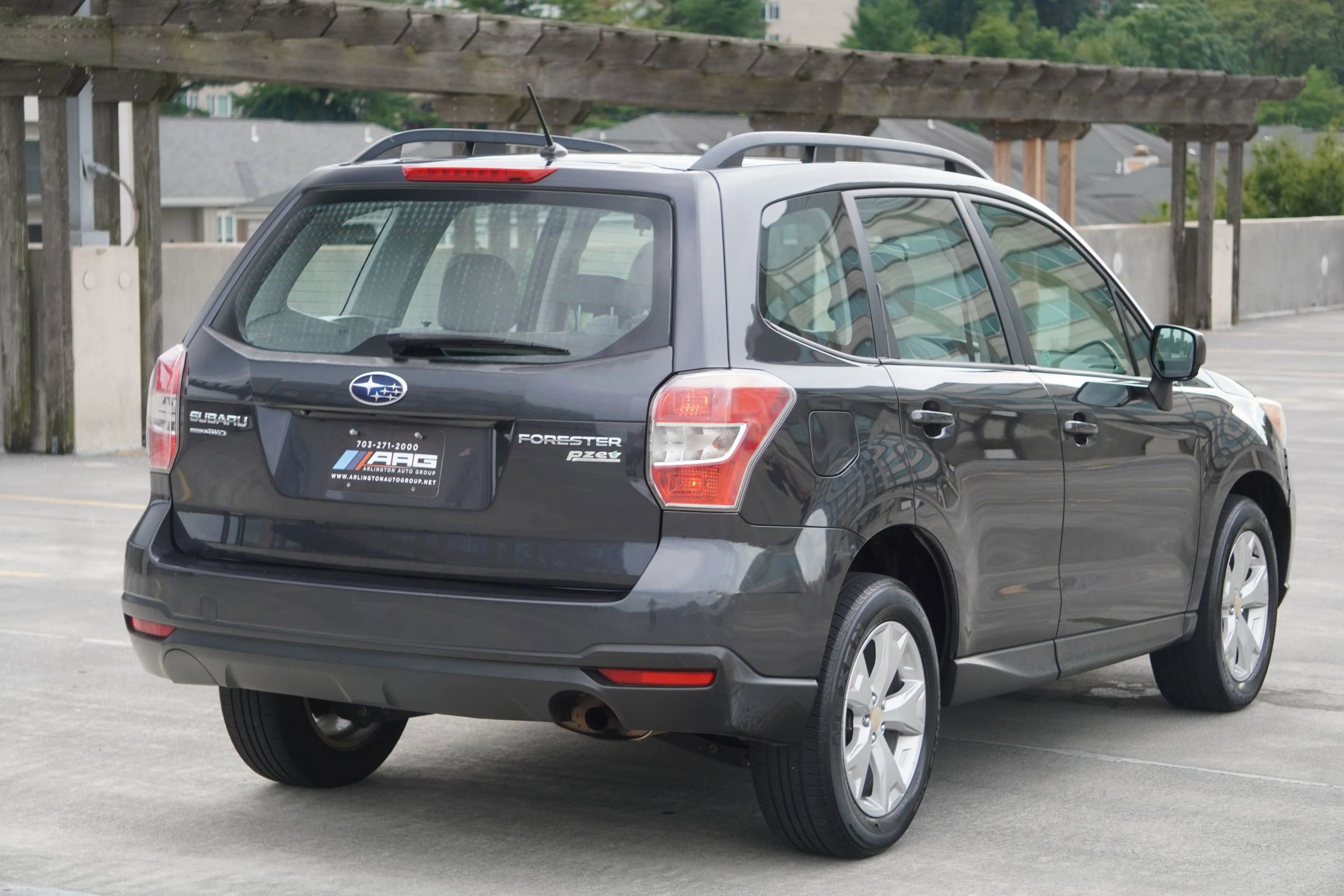 Used 2015 Subaru Forester 2.5i w/ Alloy Wheel Package image 22