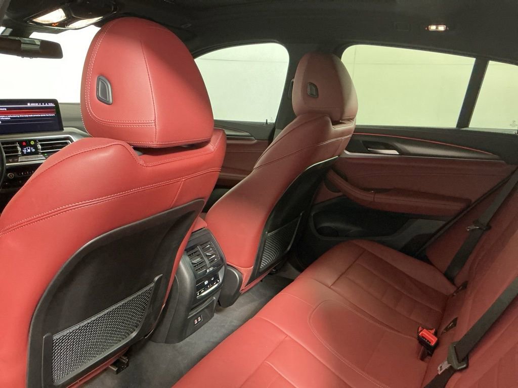 Used 2023 BMW X4 M40i w/ Premium Package image 26