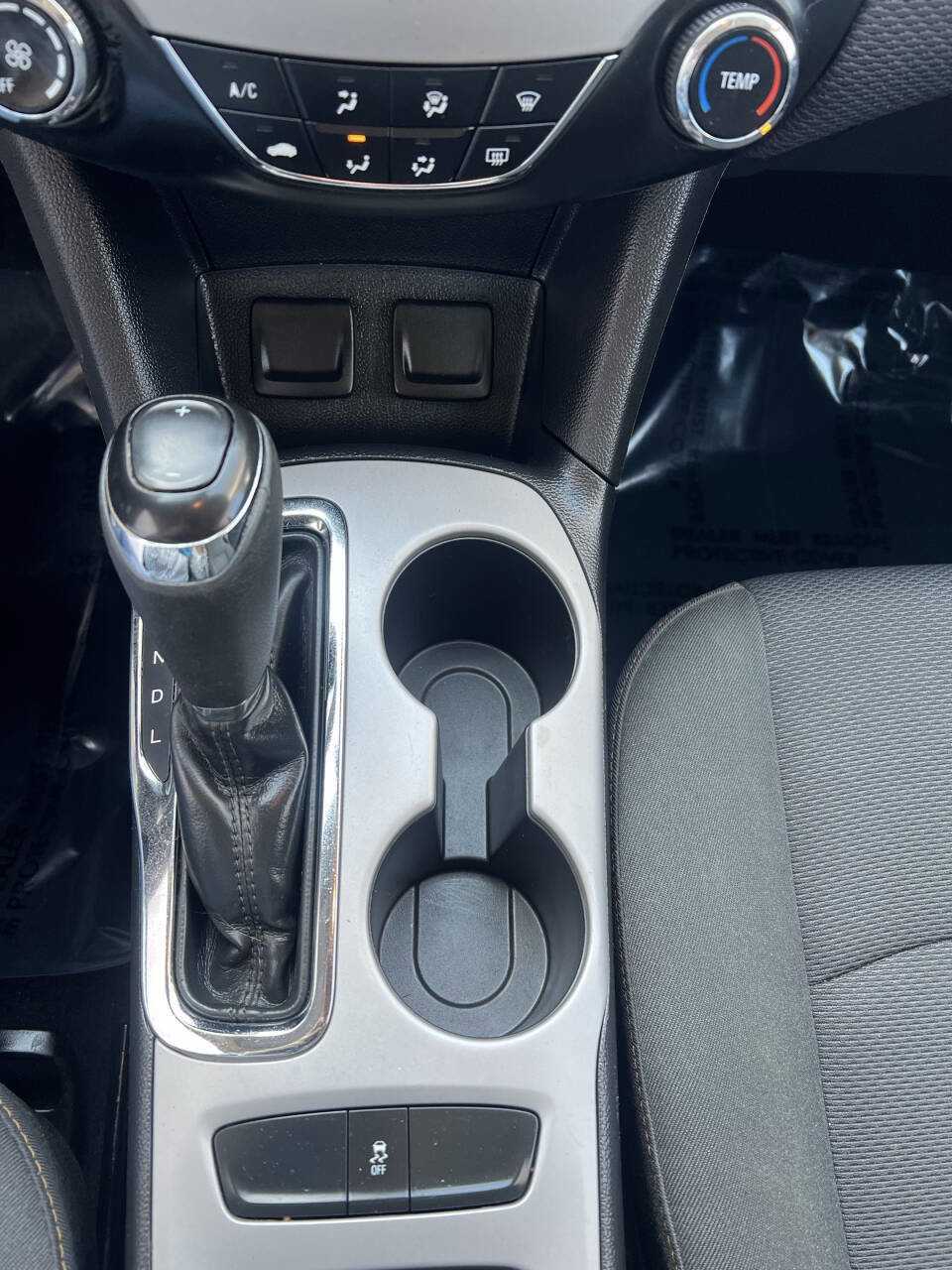 Used 2018 Chevrolet Cruze LS image 16