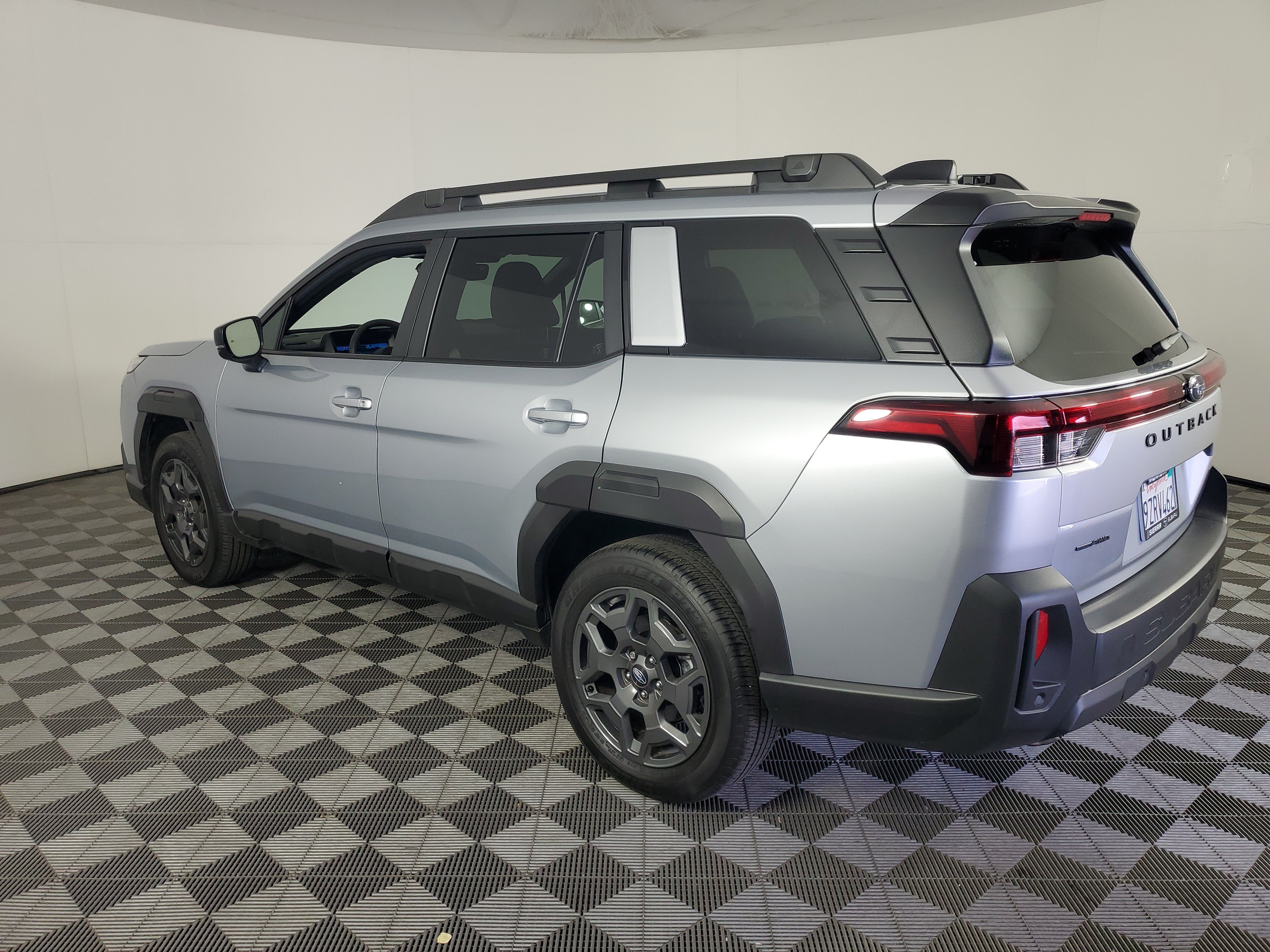 Used 2026 Subaru Outback Premium AWD/4WD image 6