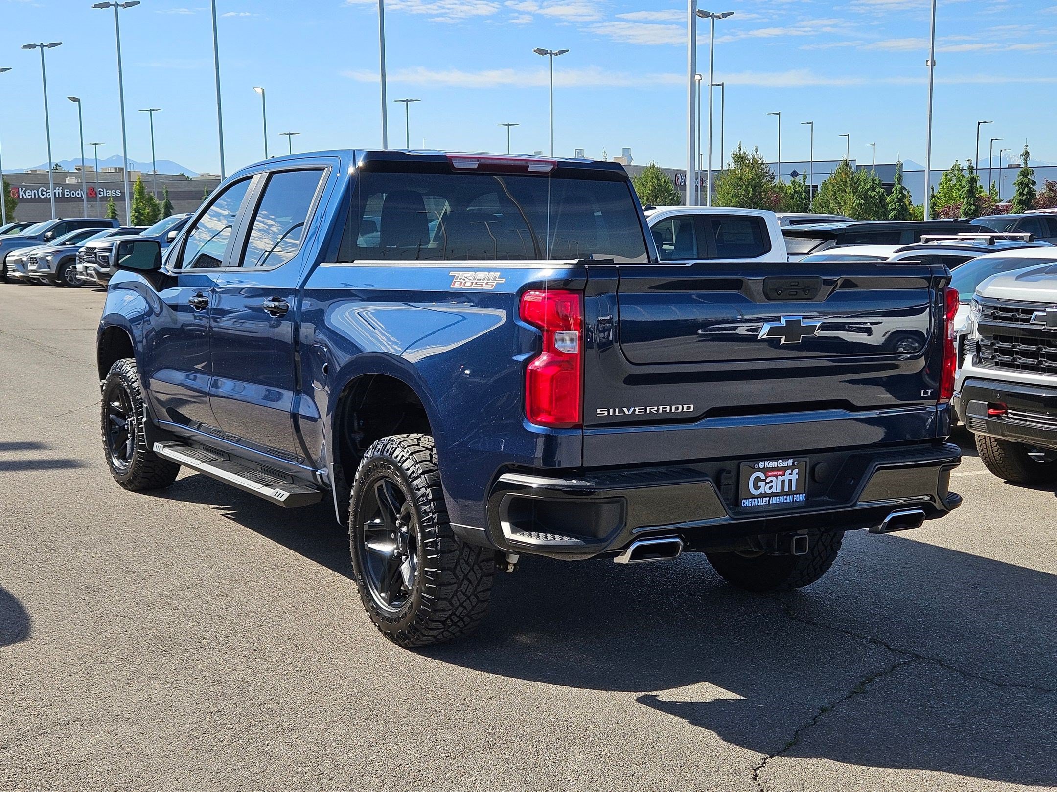 Used 2023 Chevrolet Silverado 1500 LT Trail Boss AWD/4WD image 5