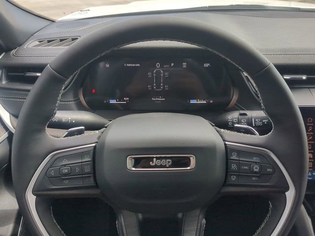 New 2026 Jeep Grand Cherokee L Limited w/ Luxury Tech Group II RWD image 35