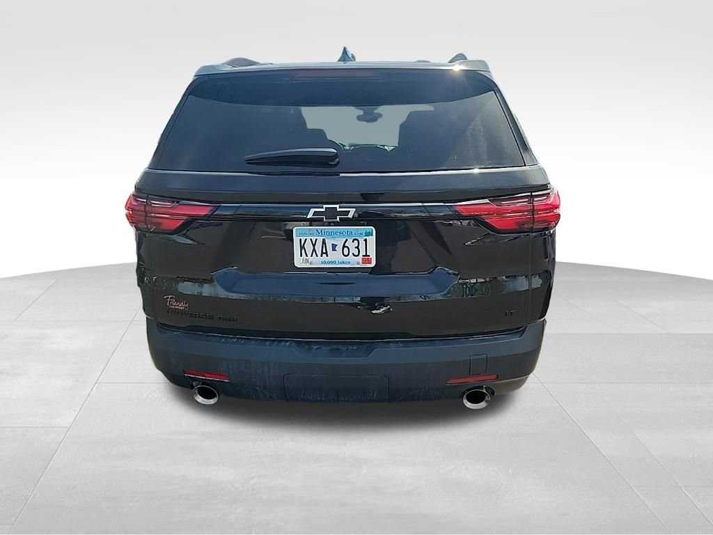 Used 2023 Chevrolet Traverse LT w/ Midnight/Sport Edition image 3