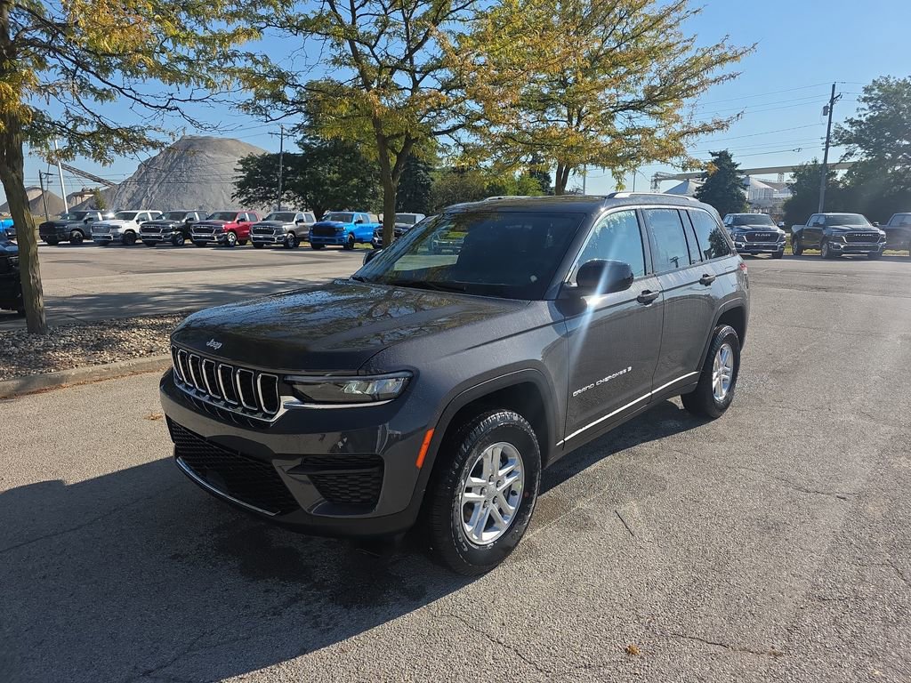 New 2025 Jeep Grand Cherokee Laredo