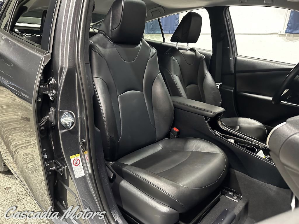 Used 2018 Toyota Prius Four w/ Advanced Technology Package FWD image 13