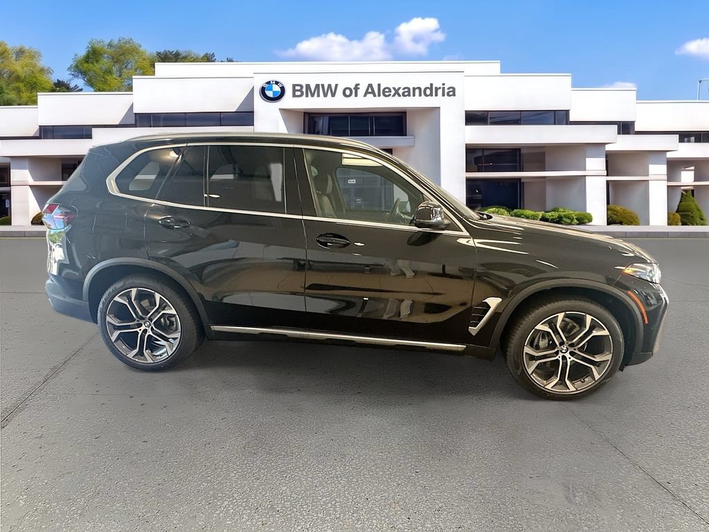 Used 2026 BMW X5 xDrive40i AWD/4WD image 8