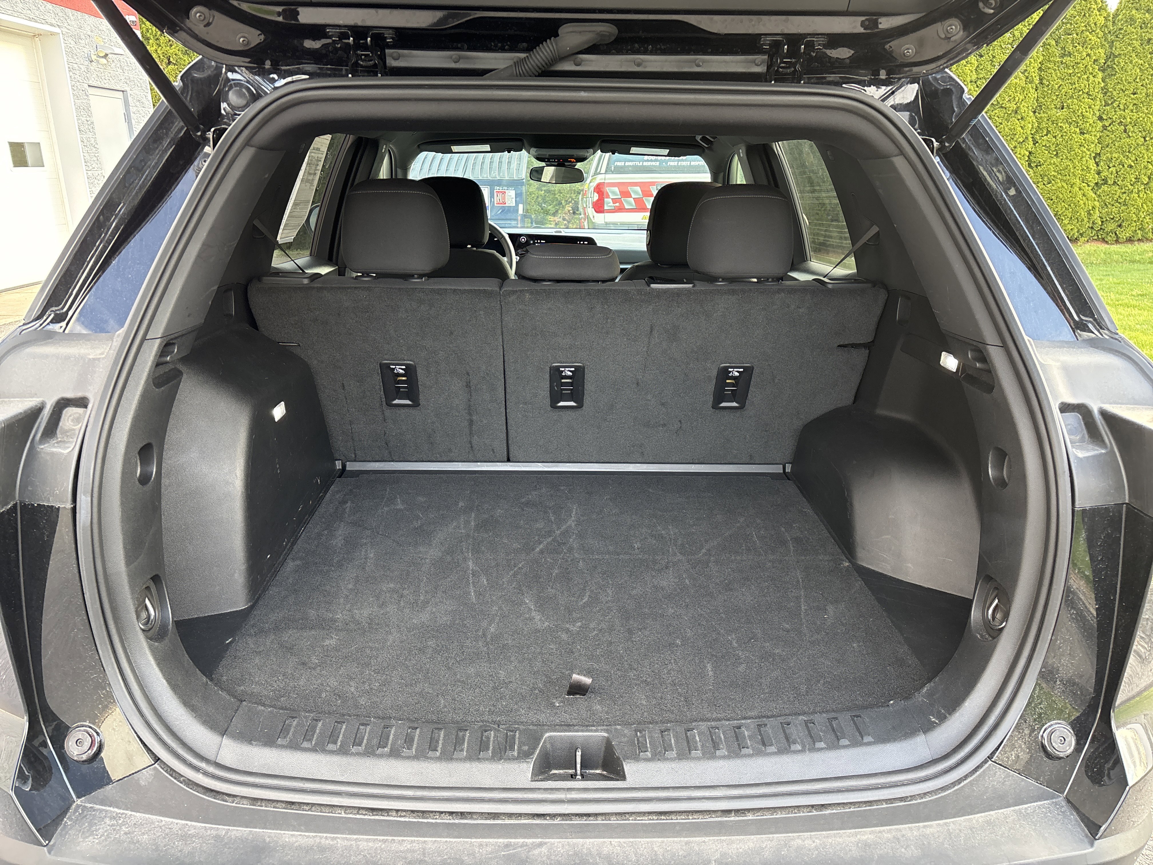 Used 2025 Chevrolet Equinox LT AWD/4WD image 5