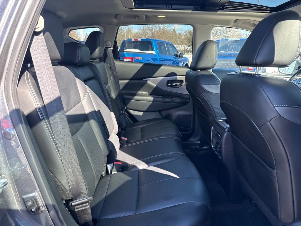 Used 2024 Nissan Murano SL image 9