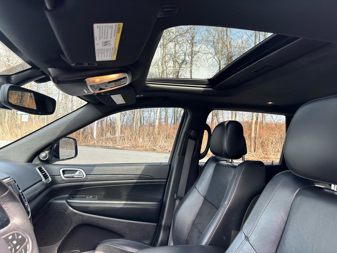 Used 2019 Jeep Grand Cherokee Altitude AWD/4WD image 30