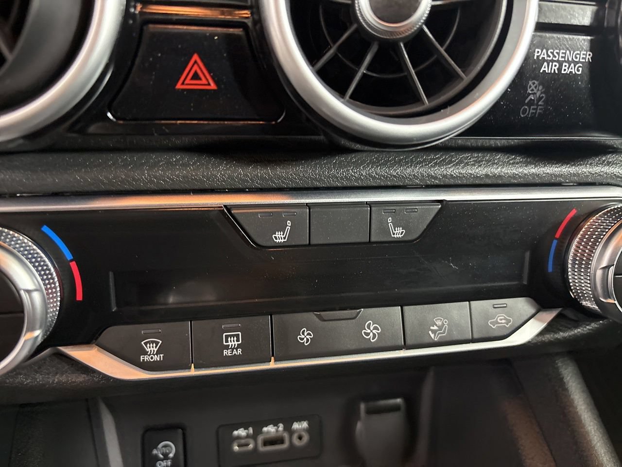 Used 2024 Nissan Sentra SR FWD image 16