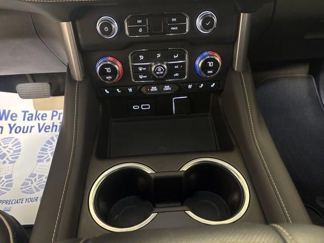 Used 2021 GMC Yukon SLT w/ SLT Luxury Plus Package AWD/4WD image 19