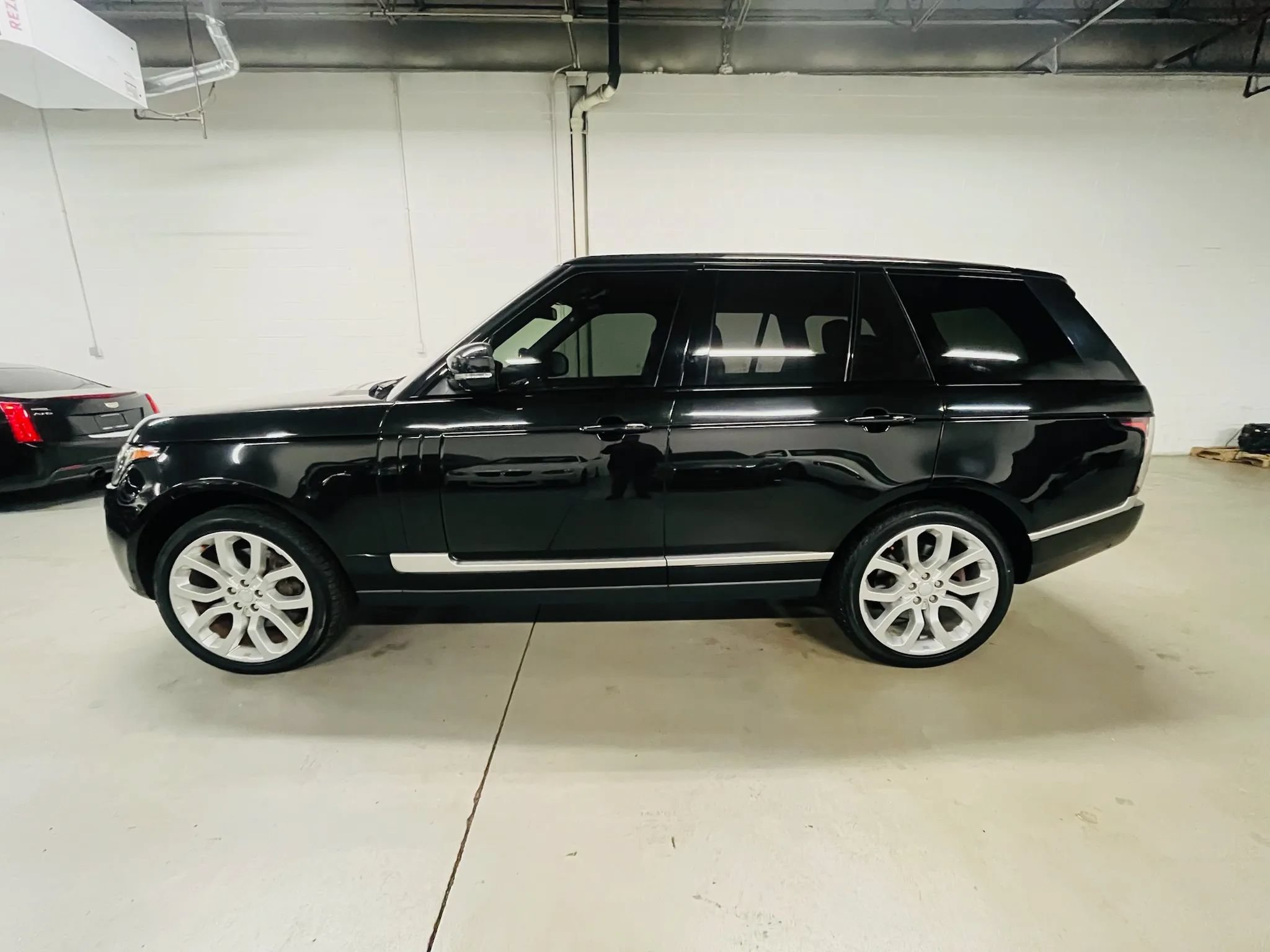Used 2016 Land Rover Range Rover Supercharged AWD/4WD image 5