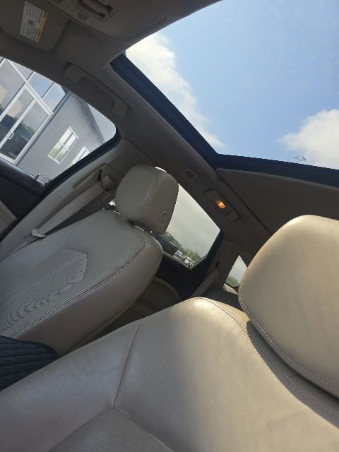 Used 2010 Cadillac SRX Luxury AWD/4WD image 18