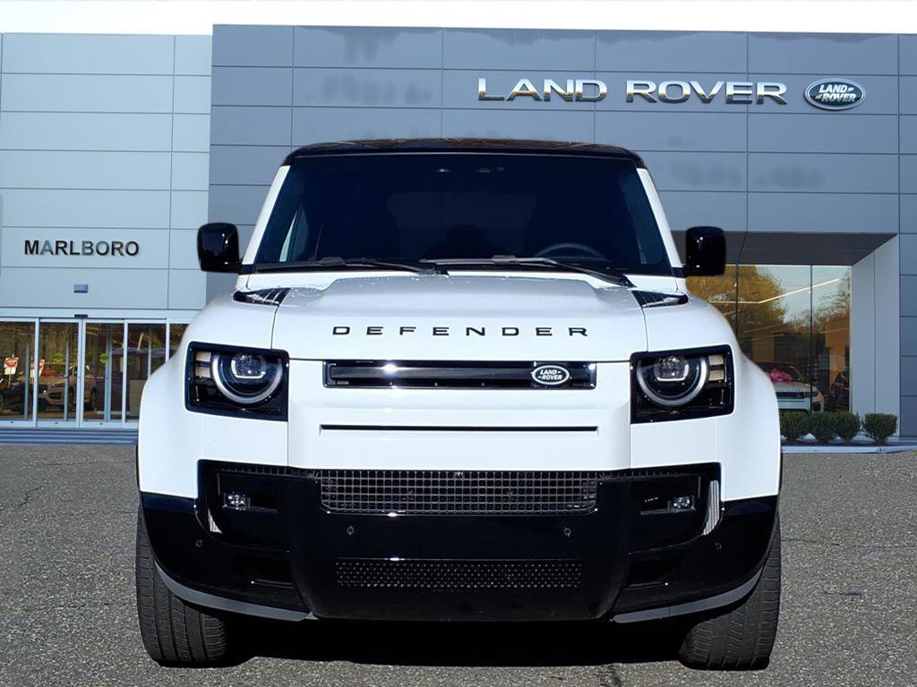 New 2026 Land Rover Defender 110 V8 image 8