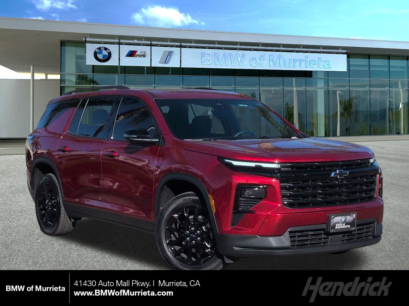 Used 2025 Chevrolet Traverse LT w/ Midnight/Sport Edition image 1