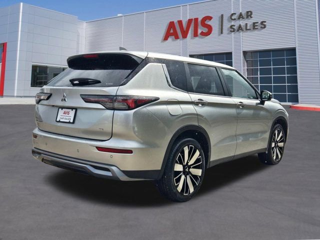 Used 2025 Mitsubishi Outlander SE AWD/4WD image 6