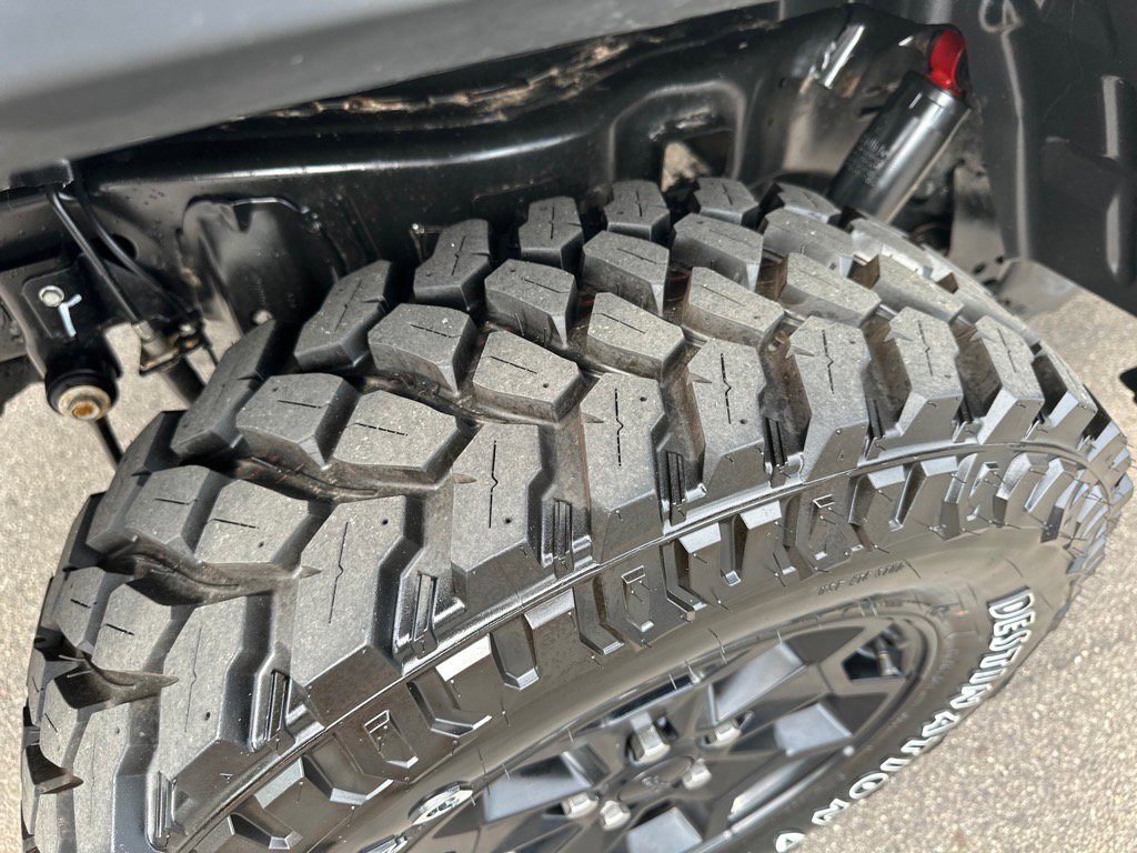 Used 2022 Jeep Gladiator Willys image 13