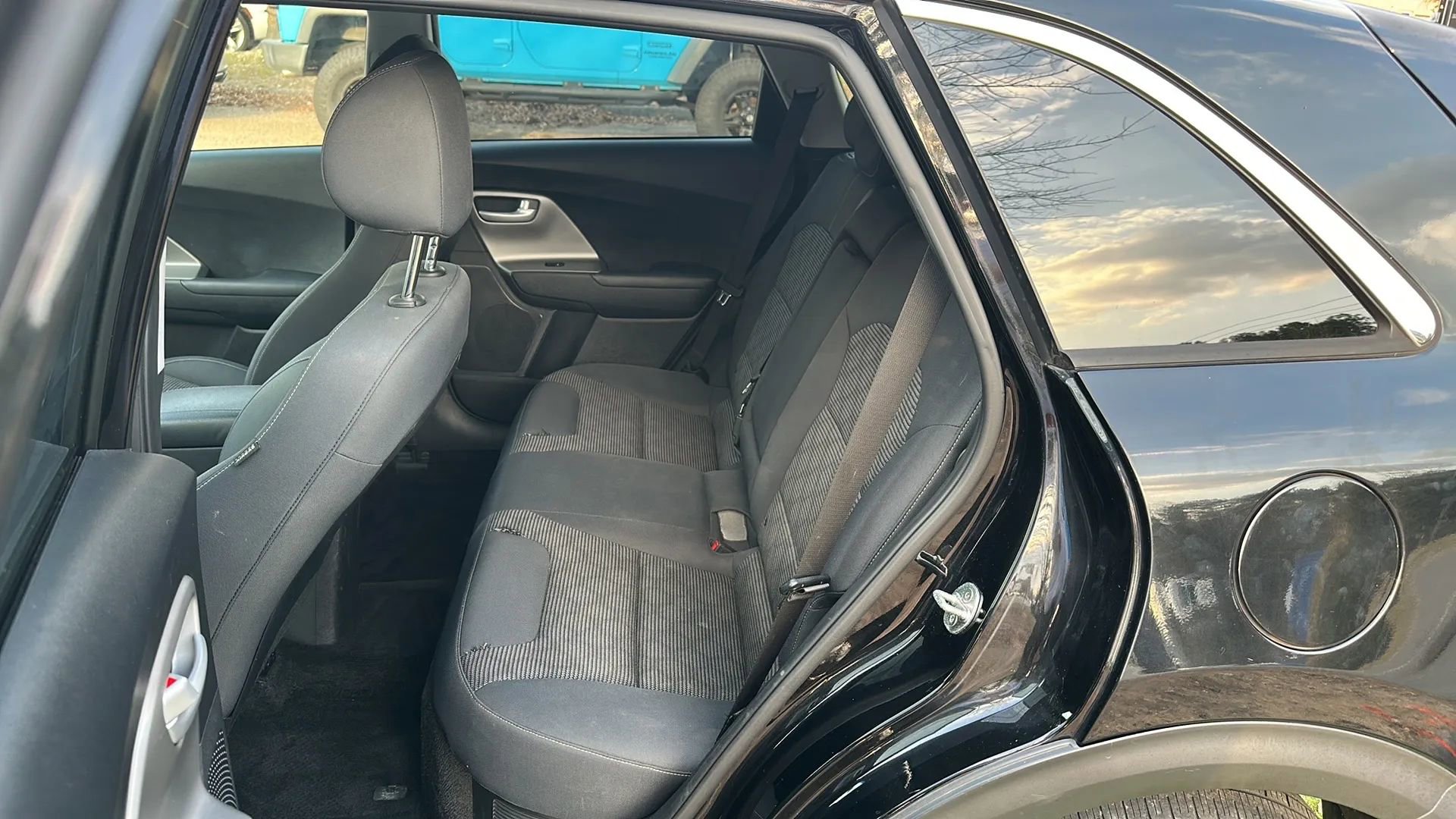 Used 2019 Kia Niro LX image 16