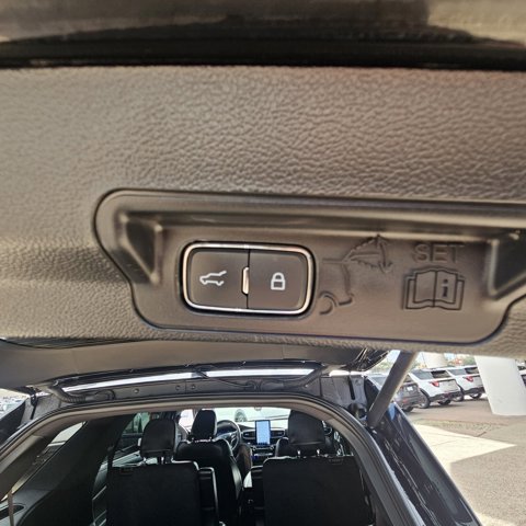 Certified 2024 Ford Explorer ST w/ Equipment Group 401A image 19