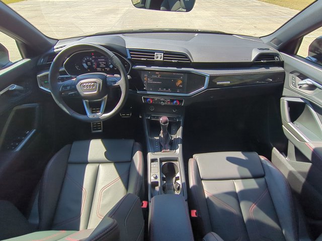 Used 2025 Audi Q3 2.0T Premium Plus w/ Premium Plus Package image 19