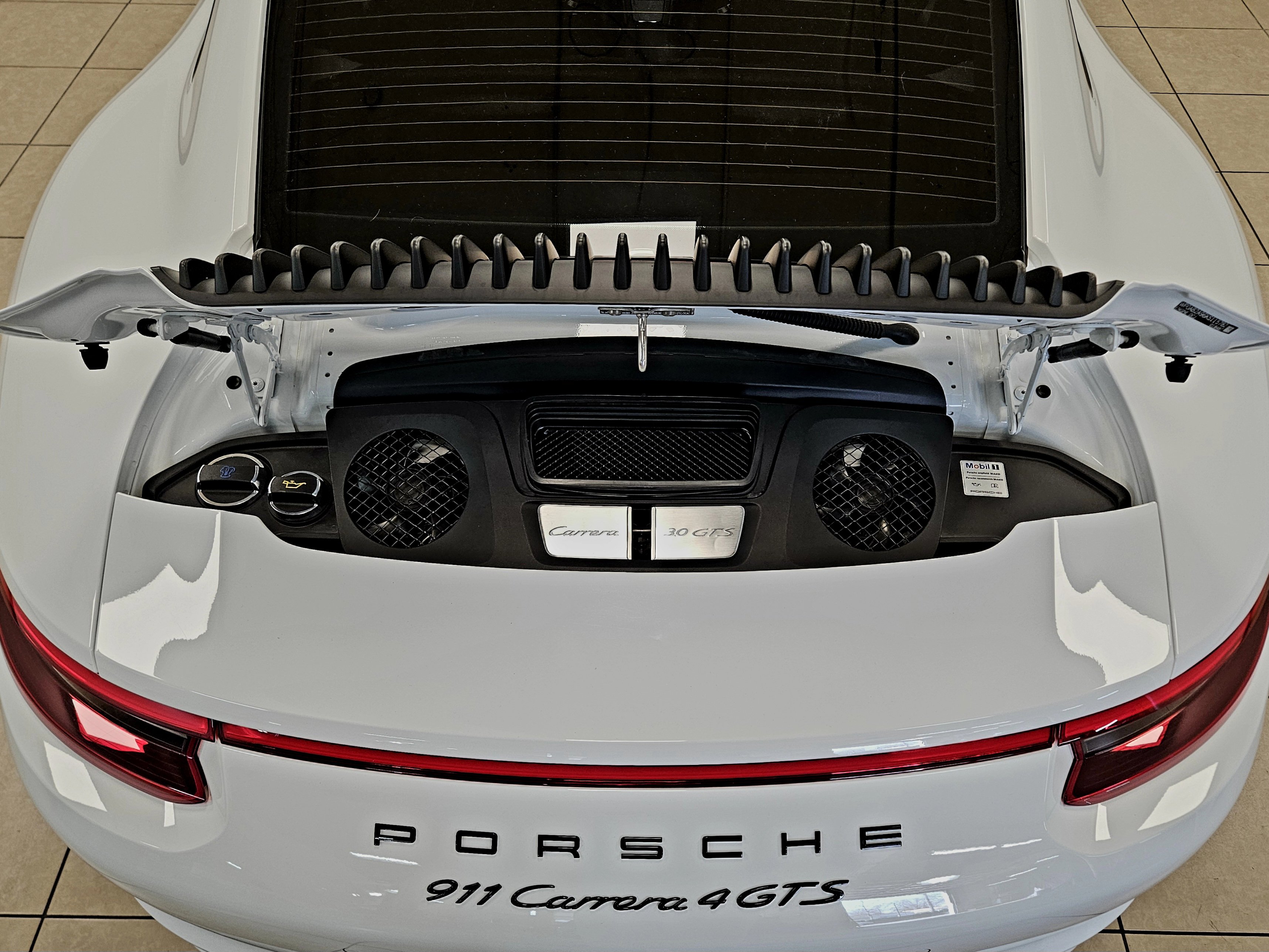 Used 2019 Porsche 911 Carrera 4 GTS image 17