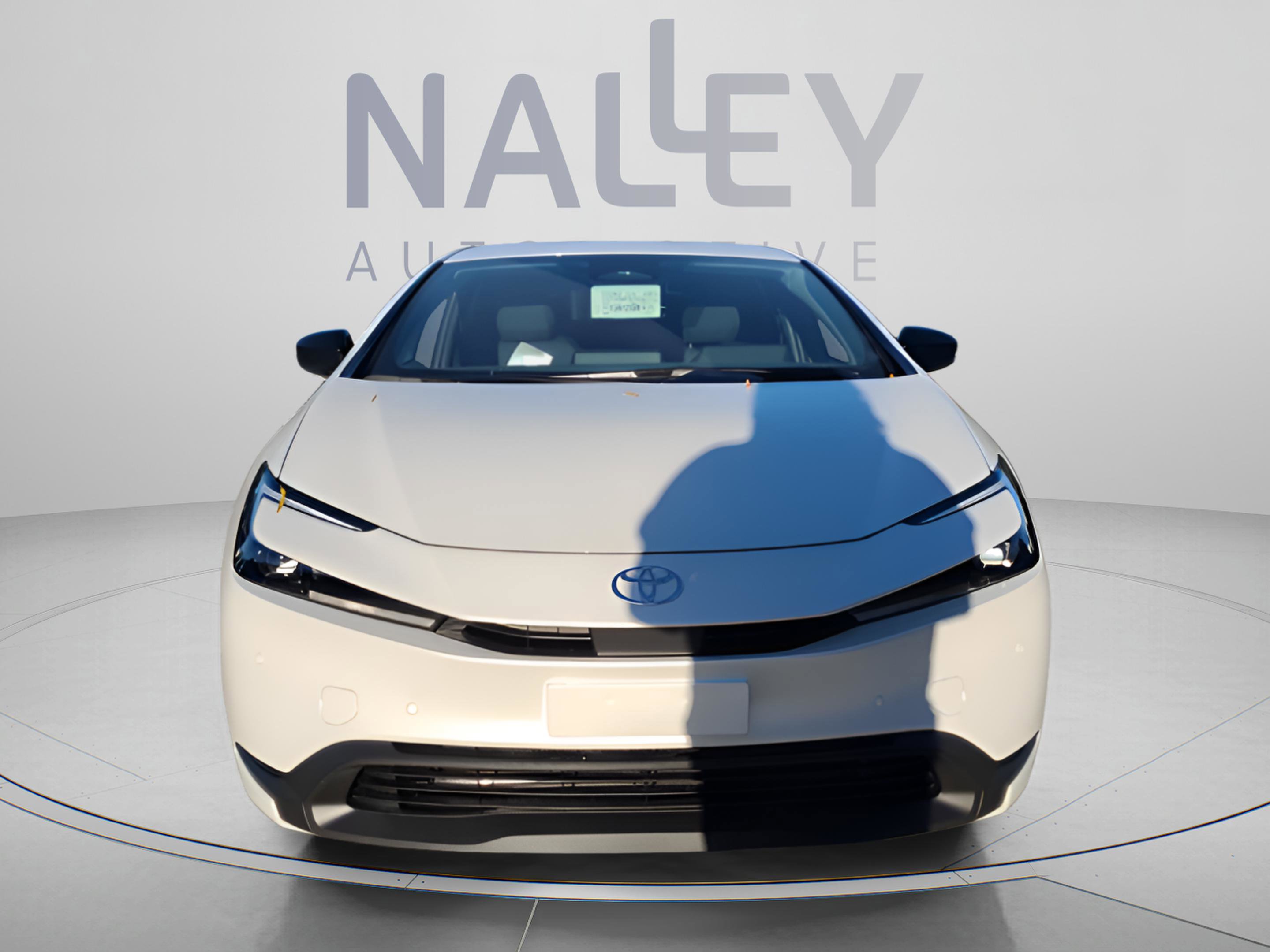 New 2026 Toyota Prius LE FWD image 8