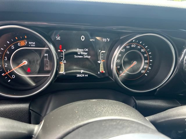 Used 2023 Jeep Wrangler Unlimited Sahara AWD/4WD image 25