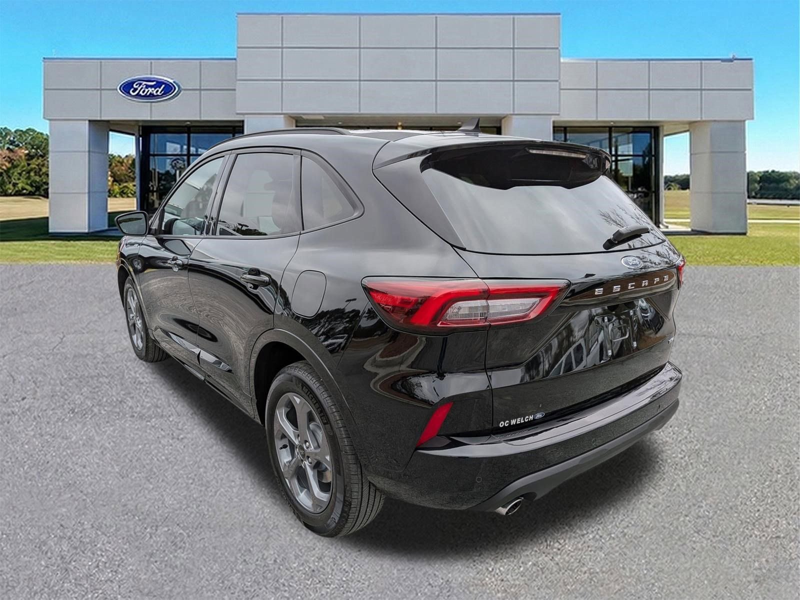 Certified 2023 Ford Escape ST-Line w/ Tech Pack #1 image 6