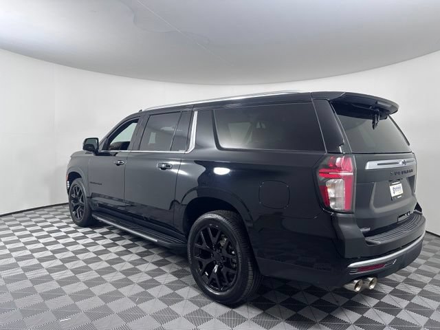 Used 2024 Chevrolet Suburban High Country AWD/4WD image 6
