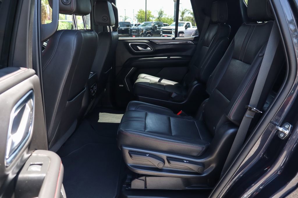 Used 2022 Chevrolet Tahoe RST w/ Luxury Package AWD/4WD image 43
