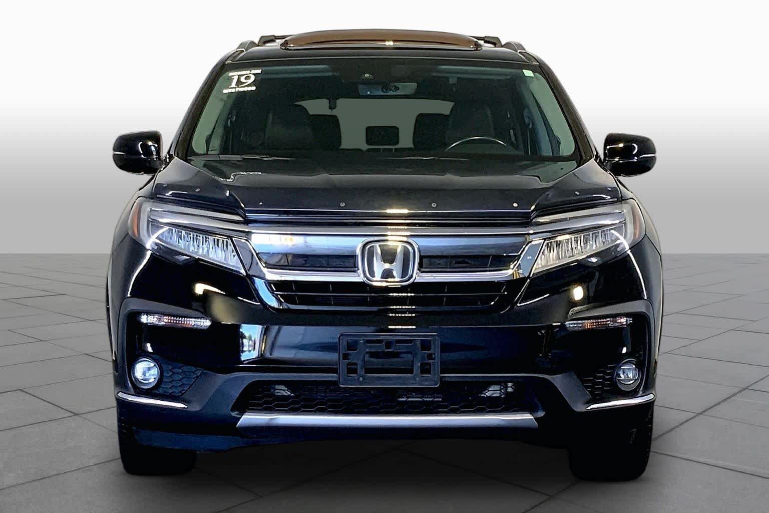 Used 2019 Honda Pilot Touring image 4