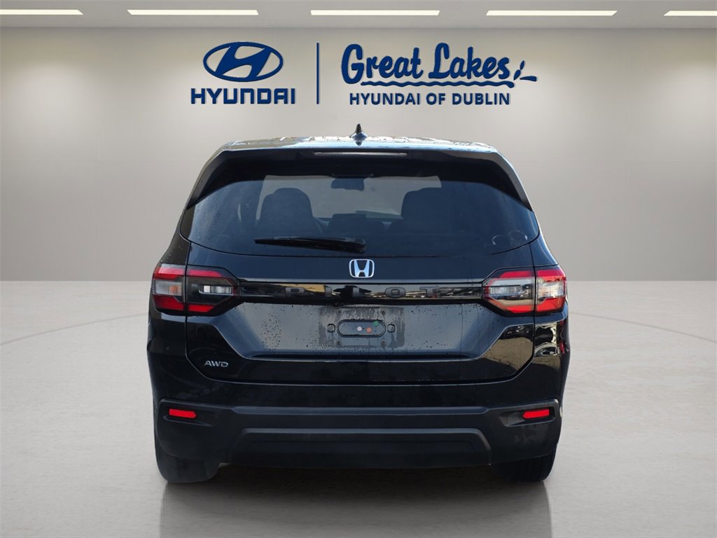 Used 2023 Honda Pilot LX image 4