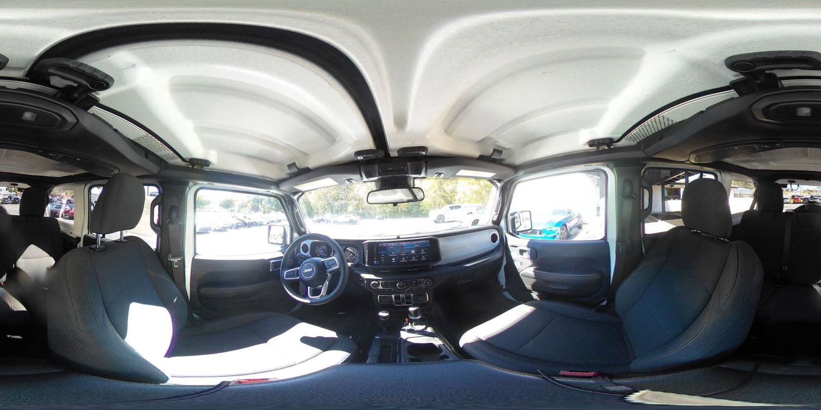 Used 2025 Jeep Wrangler Sahara image 38