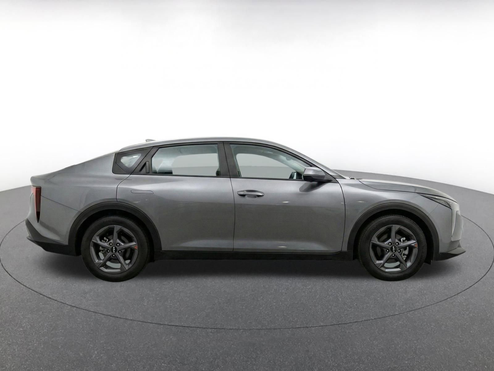 Used 2025 Kia K4 FWD image 13